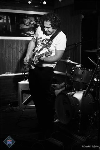 Clases de guitarra: blues, r’n’r, swing, country, soul