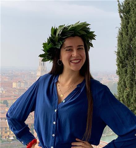 Laureata in traduzione offre ripetizioni in lingue per medie e superiori (inglese, tedesco, spagnolo)