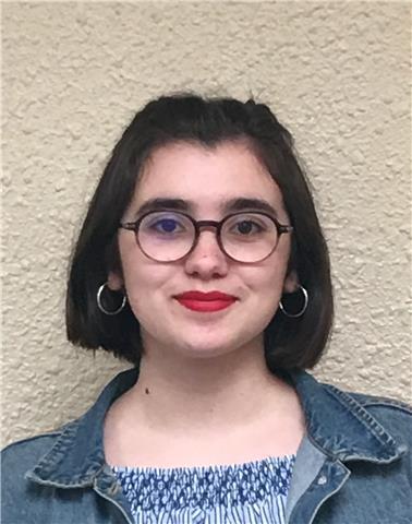 Étudiante en langues étrangères proposant ses services pour des cours d'anglais