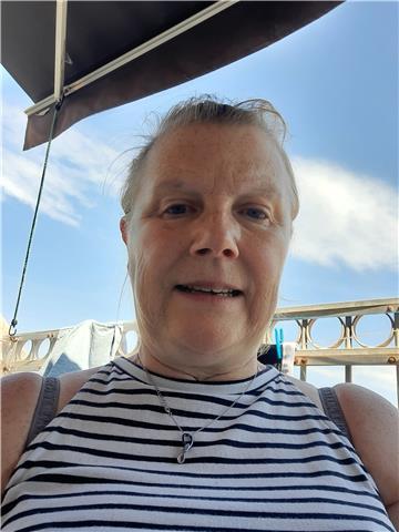 Secrétaire médicale depuis près de 29 ans, et férue d'orthographe et de grammaire françaises, je cherche à faire partager l'enseignement du français à des élèves