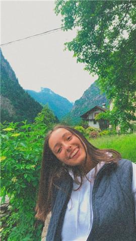 Studentessa liceo linguistico offre lezioni di inglese per bambini delle elementari e medie