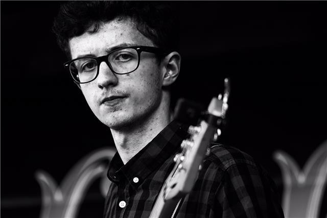 Insegnante diplomato al liceo classico e studente universitario offre ripetizioni