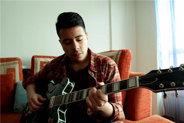 Doy clases económicas de guitarra