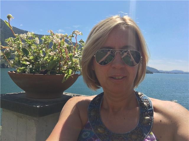 Insegnante con ventennale esperienza è disponibile lezioni di tedesco a tutti i livelli, preparazione esami e certificazioni goethe