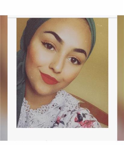 Estudiante que se le dan bien las matemáticas y que ofrece dar clase para estudiantes de la eso y bachillerato