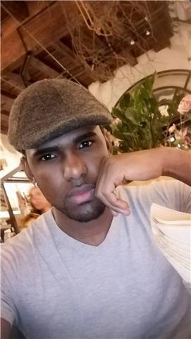 Insegnante madrelingua española offre lezioni private di conversazione, comprensione del testo e scrittura a Verona. 
Il mio scopo è quello di insegnare a tutti gli effetti a parlare lo spagnolo, mediante l'utilizzo della stessa metodologia con la quale h