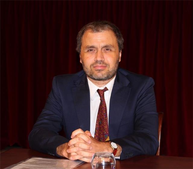 Insegnante offre lezioni relative a tutte le materie di Scienze umane (Pedagogia, Psicologia, Sociologia, Antroplogia ecc.), oltre che di materie letterarie, storiche e filosofiche