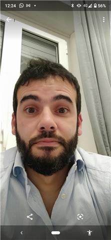Laureato in Scienze Politiche e relazioni internazionali offre aiuto per compiti in materie umanistiche
