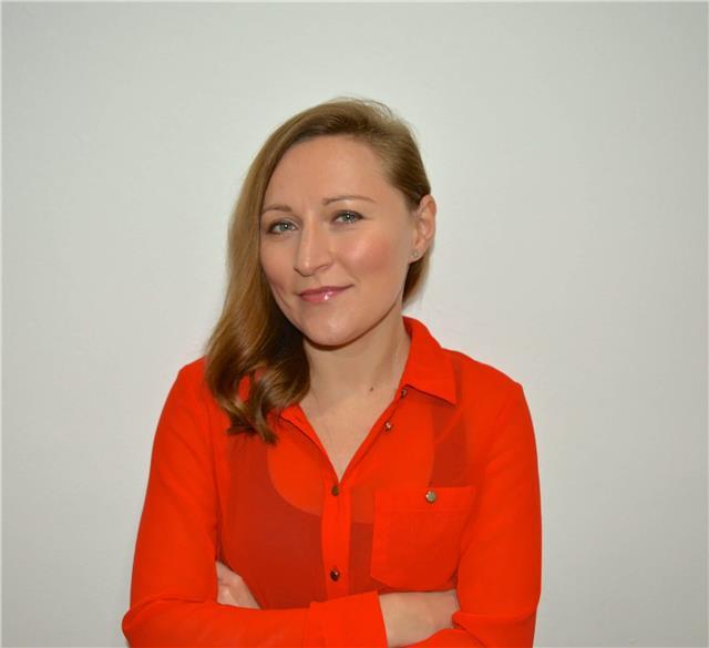 Profesora nativa de Inglés de Canadá, certificada y licenciada en negocios internacionales con amplia experiencia ( 7 años) en enseñanza