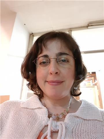 Profesora de inglés para apoyo en idiomas