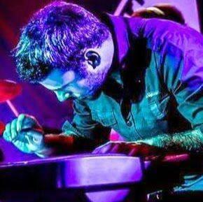 Profesor particular de piano, lenguaje musical, armonía y composición