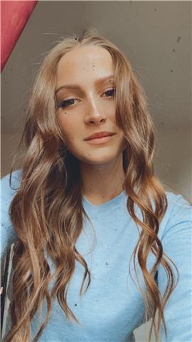 Sono Virginia, ho 20 anni e studio Psicologia all'università. Offro aiuto nello studio e nell'organizzazione di esso. Le materie di cui potrei occuparmi sono quelle umanistiche, soprattutto italiano. Offro anche assistenza allo studio e allo svolgimento d