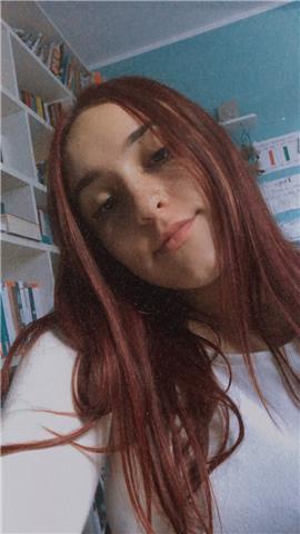 Studentessa all'ultimo anno di Liceo Classico offre lezioni e ripetizioni di lingua inglese