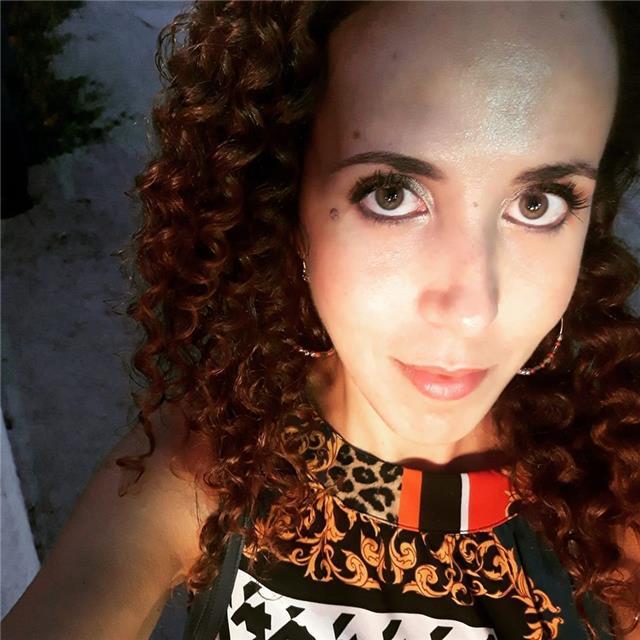 Laureata in scienze giuridiche impartisce lezioni per recupero materie