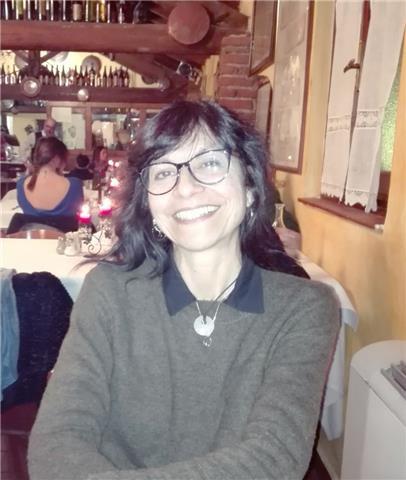 Insegnante con esperienza e serietà impartisce lezioni private