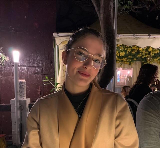 Studentessa in scienze dell'educazione propone ripetizioni di g storia