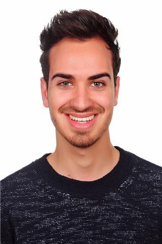 Biotecnólogo con experiencia ofrece clases de biología, química, mates, física, inglés y de repaso para primaria y eso