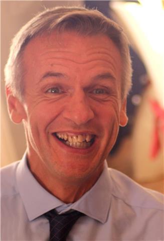 Diseño gráfico: photoshop, illustrator e indesign en entorno mac de apple. clases particulares presenciales y online