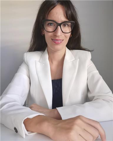 Comunicativa, y apasionada de trasladar mi pasión a los demás.
primaria y secundaria