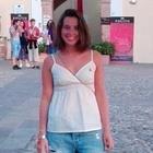 Studentessa universitaria impartisce lezioni private in lingue