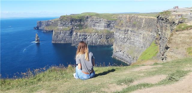Imparto clases para cursos de primaria y secundaria, económicas, con una forma de enseñar distinta a la tradicional memorística