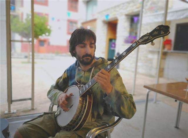 Clases y Cursos de Banjo en Español! Aprende Bluegrass, Celta, Old time, Clásico y Rock