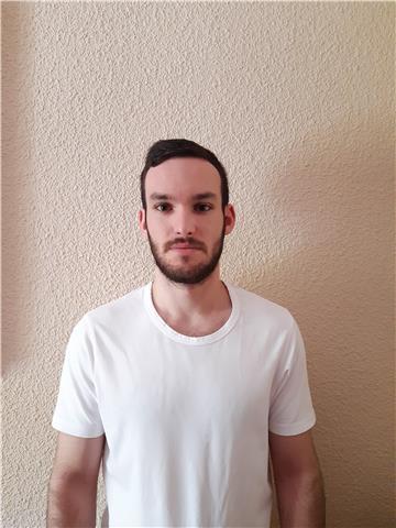Graduado de ingeniería ofreta clases particulares de fisica y matematicas en madrid
