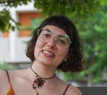 Laureata a pieni voti alla magistrale di scienze ambientali offro ripetizioni di scienze (biologia, chimica, scienze della terra) a ragazzi delle superiori ed anche a ragazzi che frequentano l'università triennale