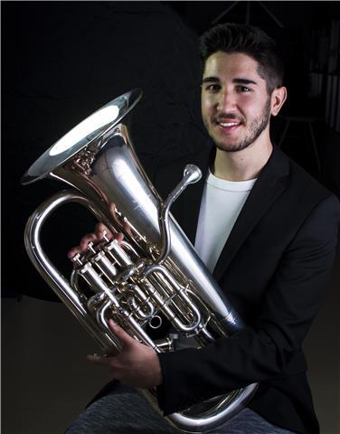 Profesor de Música ofrece clases de solfeo he instrumento (tuba, bombardino, trombón y trompeta)