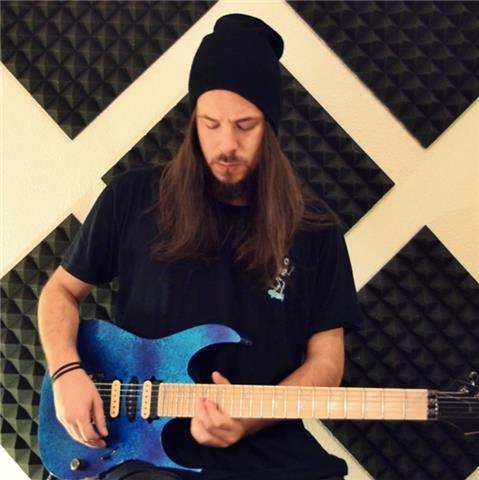 Clases personalizadas de guitarra y armonía moderna para todos los niveles