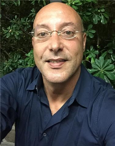 Insegno italiano, latino, greco e storia per medie di primo e secondo grado