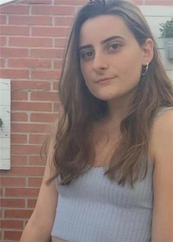 Puedo dar clases de inglés de distintos niveles, incluyendo preparación para el fce. también doy repaso para alumnos de eso en cualquier materia