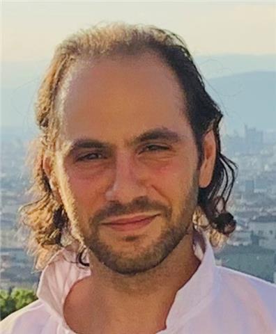 laureato in filosofia e storia