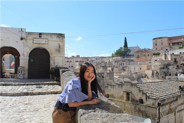 Profesora nativa con experiencia en escuela oficial de idiomas. clases de preparación exámenes hsk