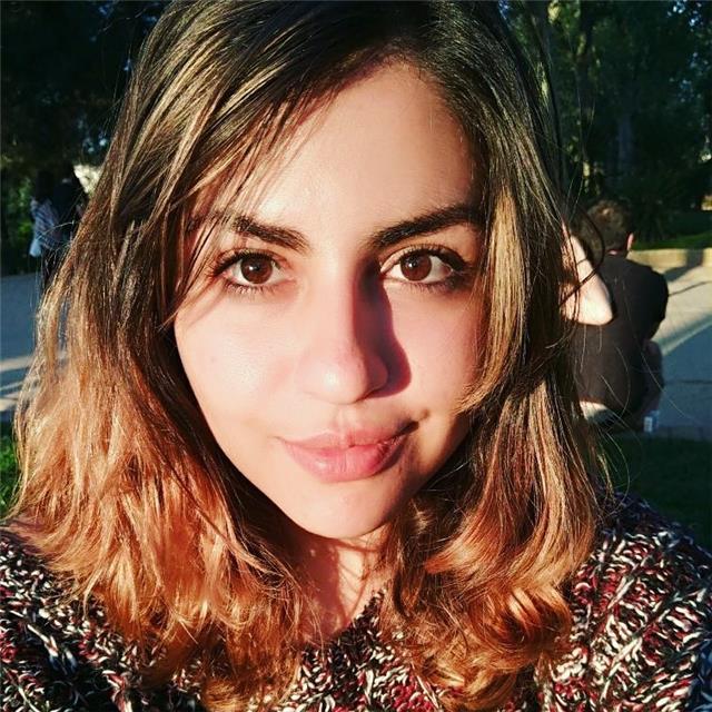 Native bilingual English teacher - I will help you achieve your English goals!