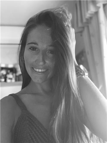 Doy clases particulares de cualquier asignatura en la etapa de educación primaria. soy graduada en educación primaria e inglés y educación infantil