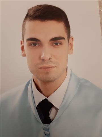 Licenciado en magisterio de educación primaria, mención de inglés. doy clases particulares de inglés tanto educación primaria, secundaria o bachiller