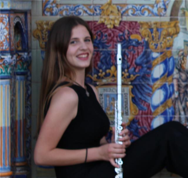 Clases de lenguaje musical, formación del oído y solfeo