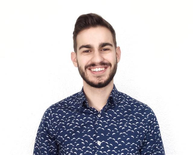 Profesor de inglés y de español para extranjeros imparte clases online. ¡también de conversación!