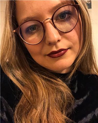 Laureanda in ingegneria edile architettura fornisce lezioni ci matematica, inglese, e altre materie per ragazzi/e delle superiori e medie