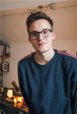 Étudiant titulaire d'une double licence souhaitant donner des cours