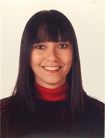 Biólogo con doctorado da clases de biología, química y física