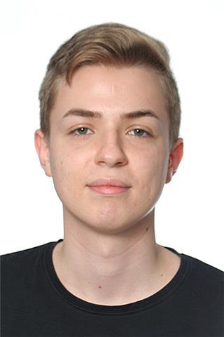 Estudiante de enfermería de zaragoza da clases a niveles de primaria, eso y bachillerato