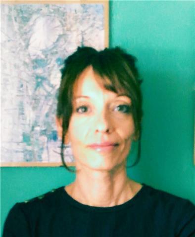 Laureata in discipline umanistiche con esperienza nel mondo della comunicazione e della cultura, offro lezioni di lingua italiana e storia dell'arte. Massima serietà