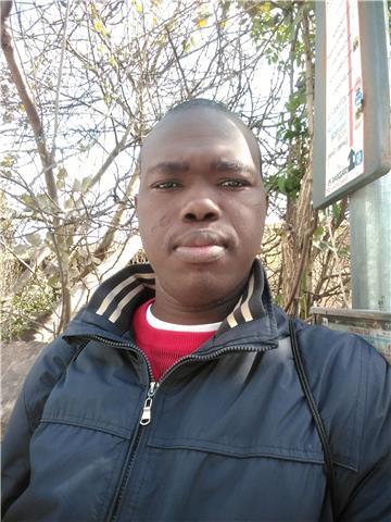 Ciao io sono mandoumbe dia sono senegalese ho 24 ani cerco lavoro di Operaio Disponibile subito