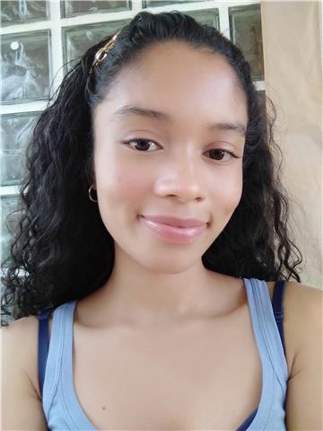 Estudiante de universidad se ofrece a dar clases de historia de españa y lengua española y literatura