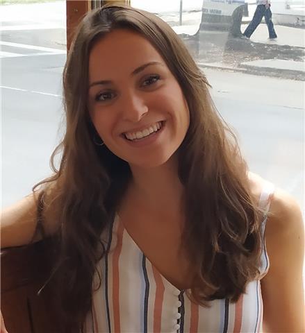 Graduada en Estudios Ingleses da clases particulares de inglés online