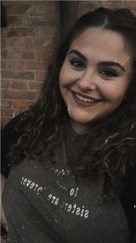 Sono una studentessa di 16, frequento un istituto tecnico turistico (devo fare il 3 anno) e mi piacerebbe aiutare i più piccoli con i compiti