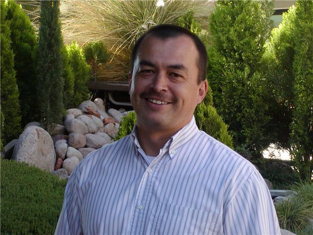 Maestro de matemáticas, amplia experiencia trabajando con niños, jóvenes y adultos. Todos los niveles