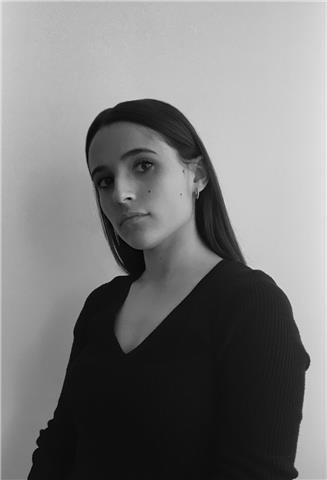 Graduada en diseño de moda en madrid + máster en profesorado (diseño, confección, patronaje, ilustración, ayuda en proyectos). presencial/online